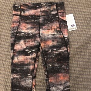 Lululemon time to sweat crop 23” size 12